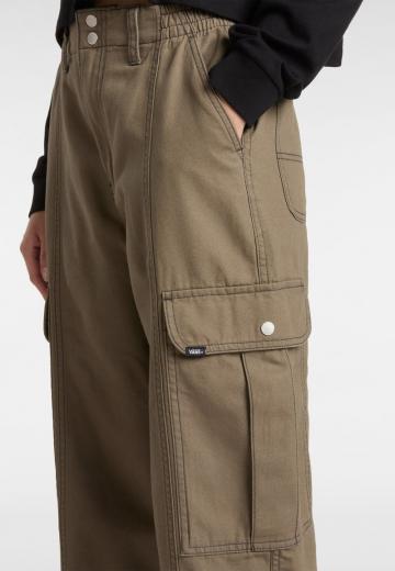 Брюки с накладными карманами