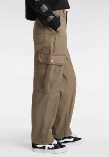 Брюки с накладными карманами