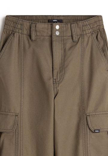 Брюки с накладными карманами