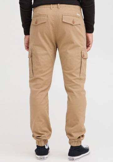Брюки с накладными карманами