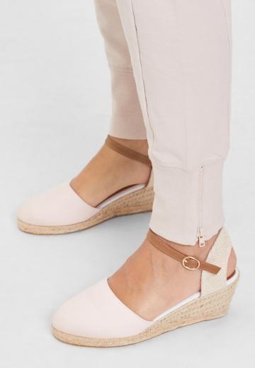 Брюки с накладными карманами