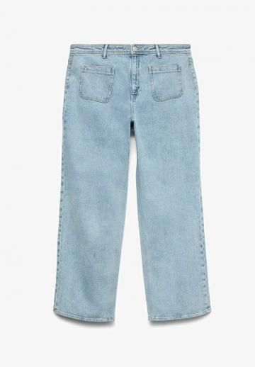 Прямые джинсы