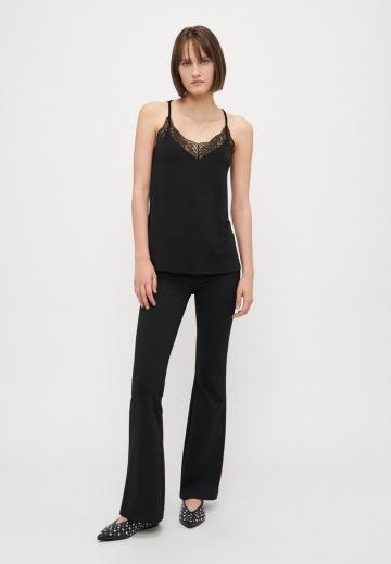 Топ на бретельках