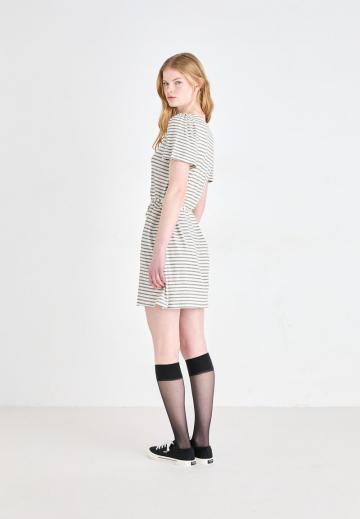 Короткое платье