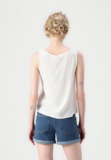 Блузка без рукавов