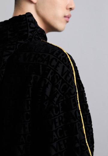 Пуловер с капюшоном