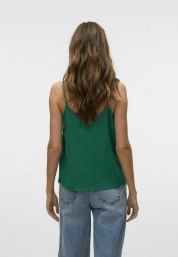 Топ на бретельках