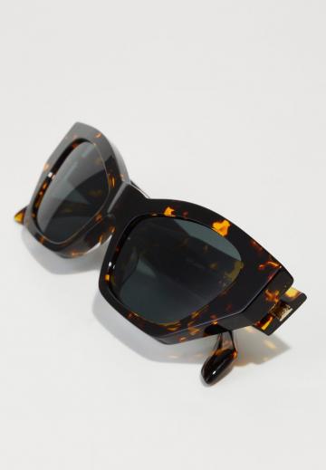 Солнечные очки