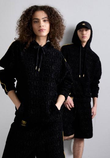 Пуловер с капюшоном