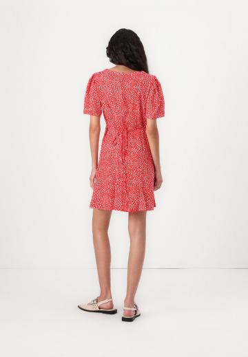 Короткое платье