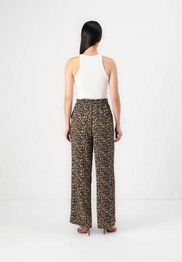 Широкие брюки