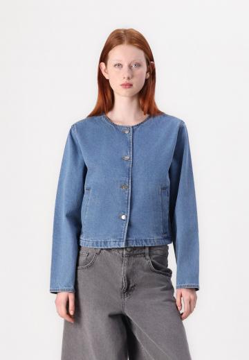 Джинсовая куртка