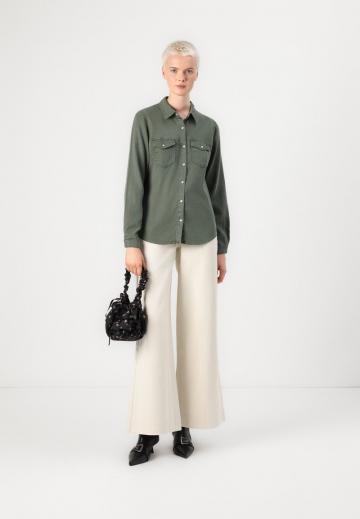 Джинсовая блузка