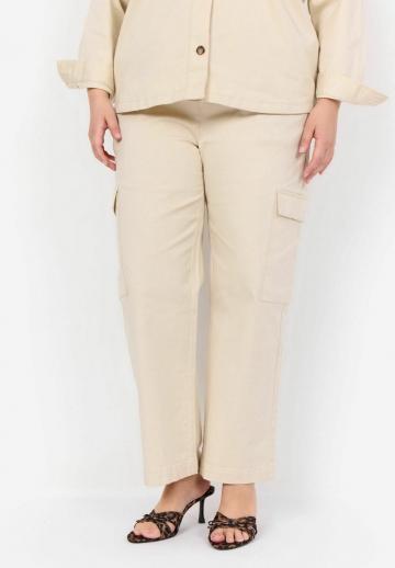 Брюки с накладными карманами