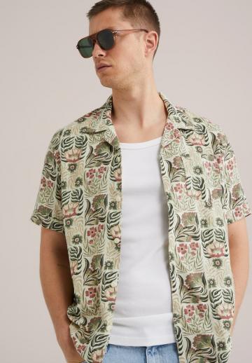 Рубашка с коротким рукавом