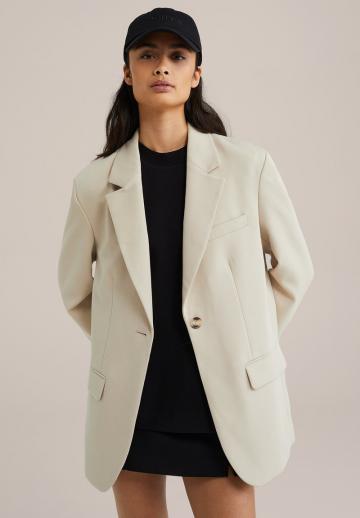 Длинный блейзер