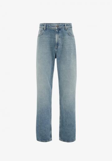 Прямые джинсы