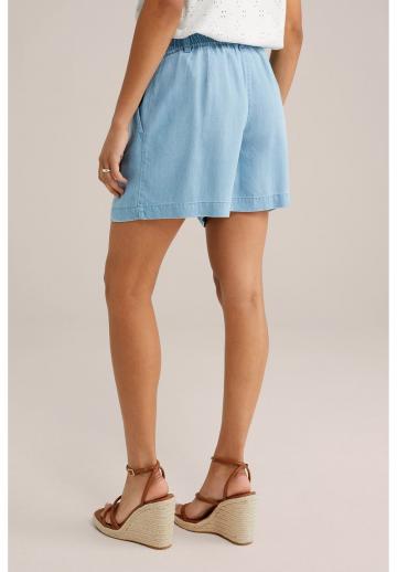 Джинсовые шорты