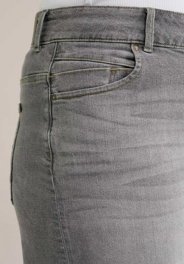 Джинсовые шорты