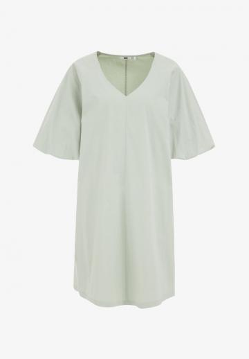 Короткое платье