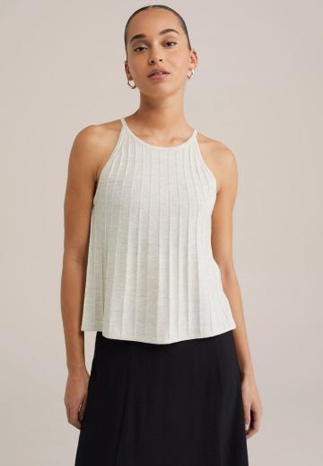 Топ на бретельках