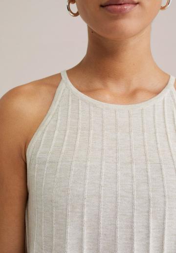 Топ на бретельках