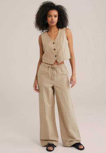 Джинсовая жилетка