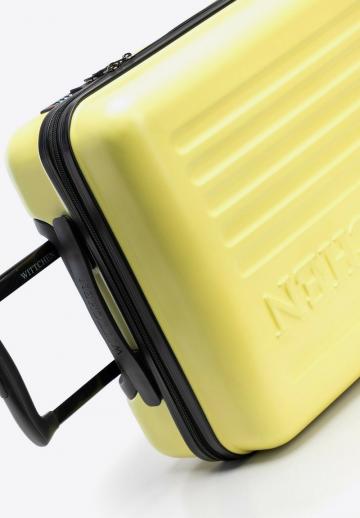 Чемодан на колесах