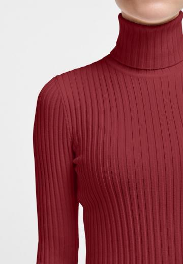 Вязаное платье