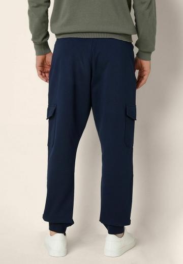 Брюки с накладными карманами