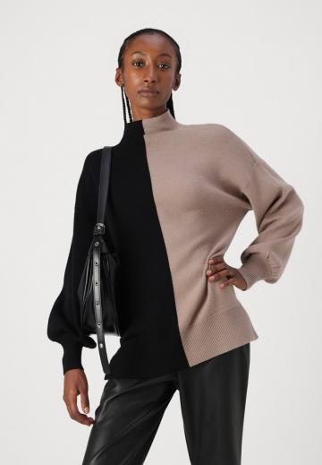 Длинный пуловер