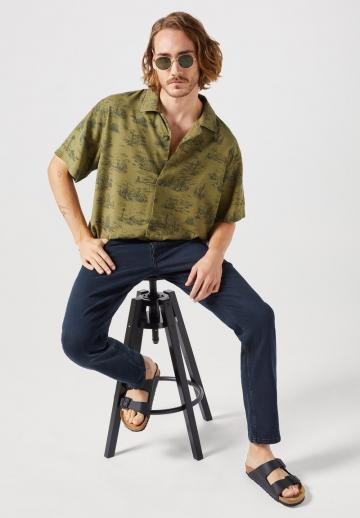 Прямые джинсы