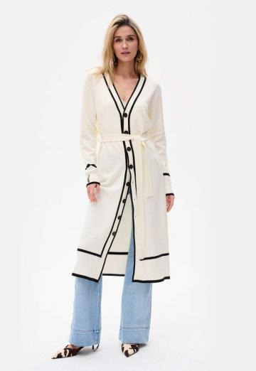 Длинный жилет