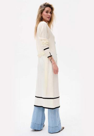 Длинный жилет