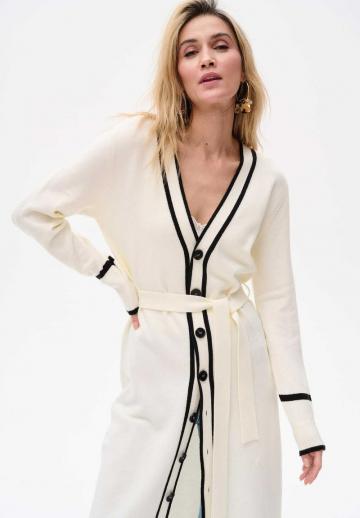 Длинный жилет