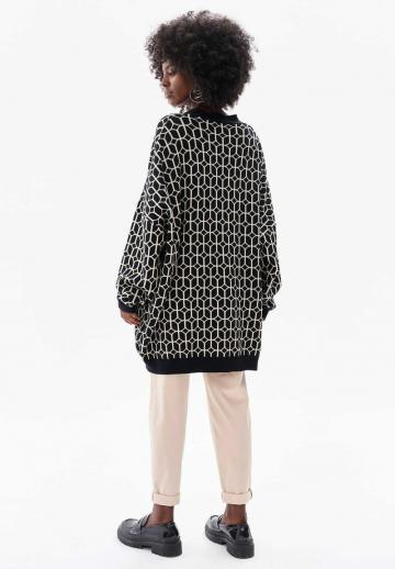 Длинный жилет