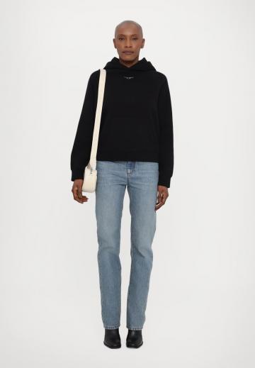 Пуловер с капюшоном