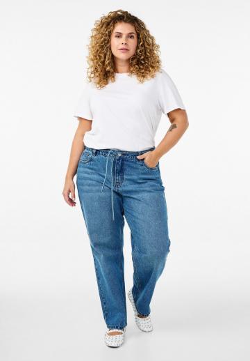 Прямые джинсы