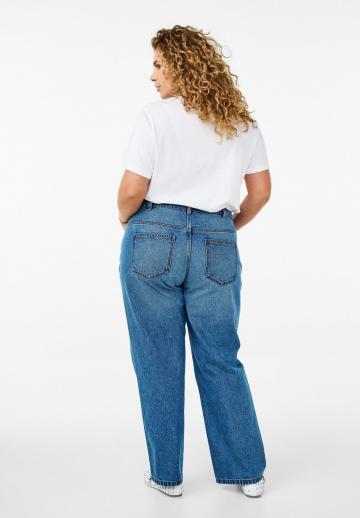 Прямые джинсы