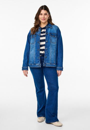 Джинсовая куртка
