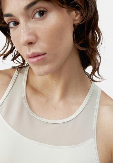 Спортивный топ