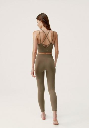 Спортивный бюстгальтер