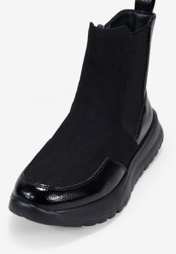 Сапожки на танкетке