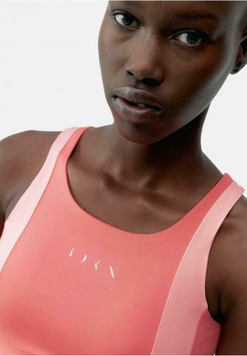 Спортивный бюстгальтер