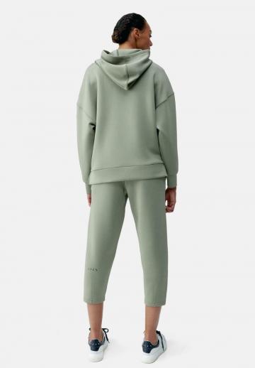 Спортивная толстовка