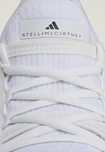 Беговые кроссовки