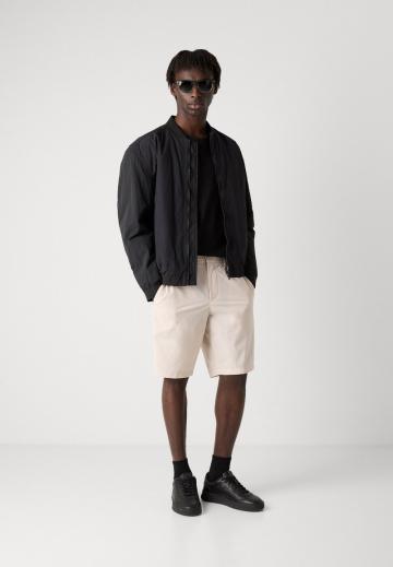 Спортивныве шорты