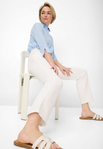 Прямые джинсы