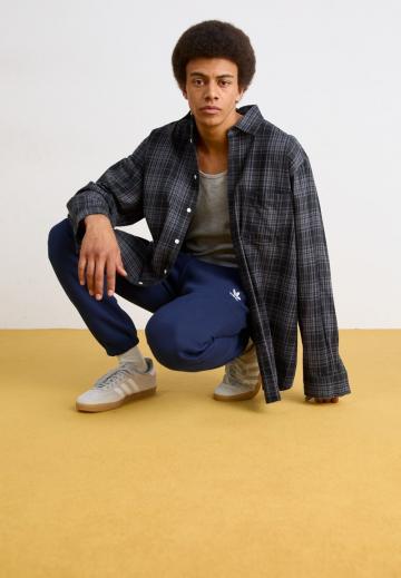 Спортивные штаны