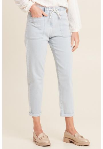 Короткие джинсы